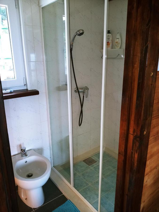 Apartments Pomjan Pogled Na Gore Exterior photo